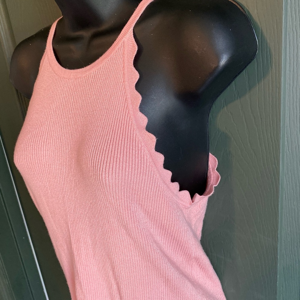 Scallop-Edge Ribbed Tank Top - Pink - Picture 3 of 4